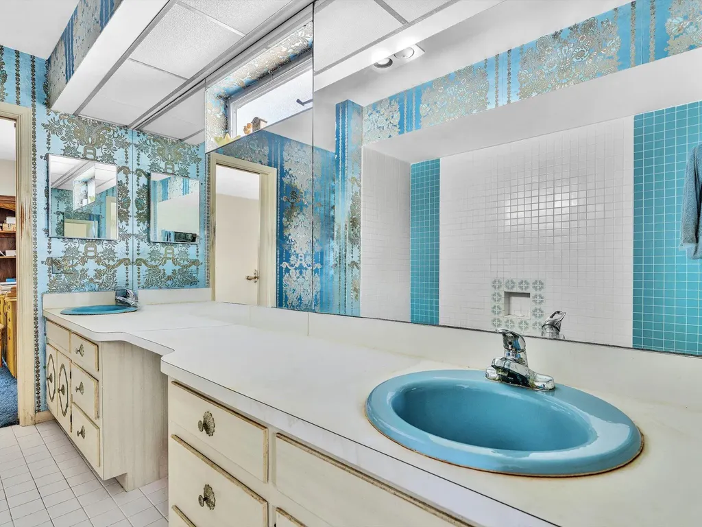 3051 NE 44th Street Fort Lauderdale FL 33308