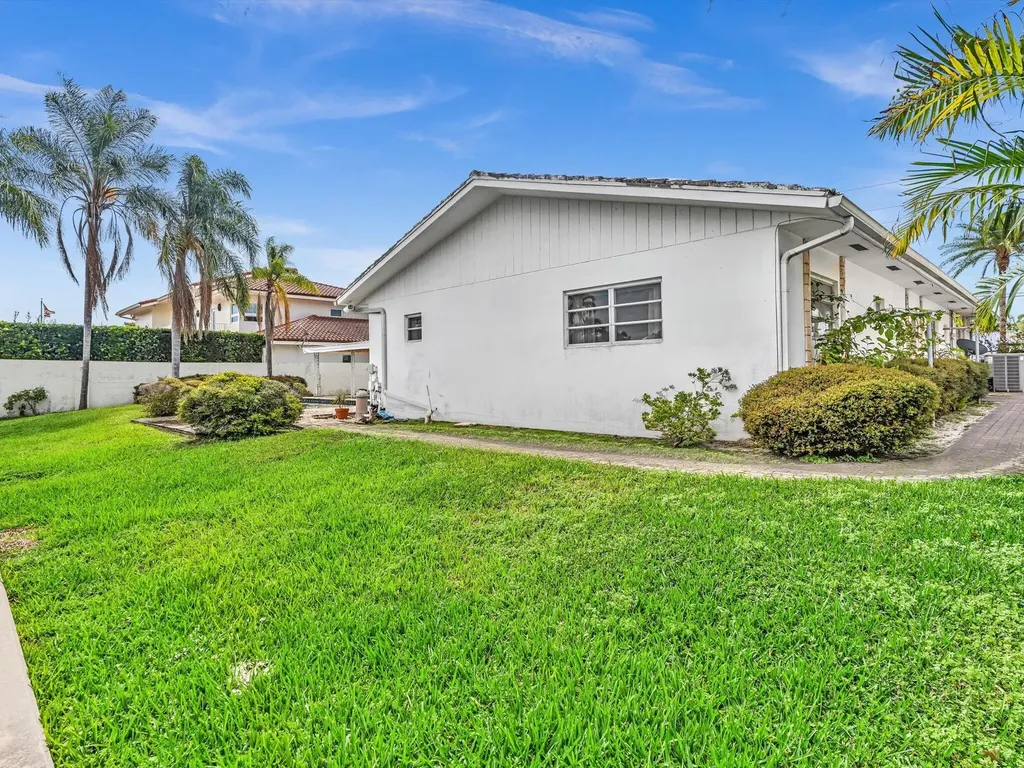 3051 NE 44th Street Fort Lauderdale FL 33308