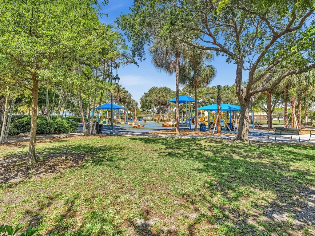 3051 NE 44th Street Fort Lauderdale FL 33308