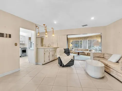3051 NE 44th Street Fort Lauderdale FL 33308