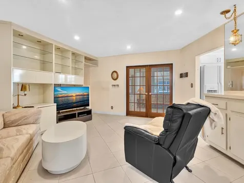 3051 NE 44th Street Fort Lauderdale FL 33308