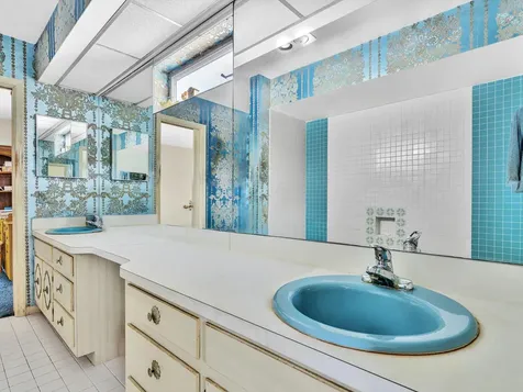 3051 NE 44th Street Fort Lauderdale FL 33308