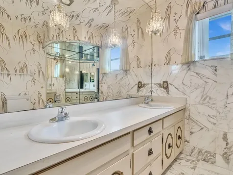 3051 NE 44th Street Fort Lauderdale FL 33308