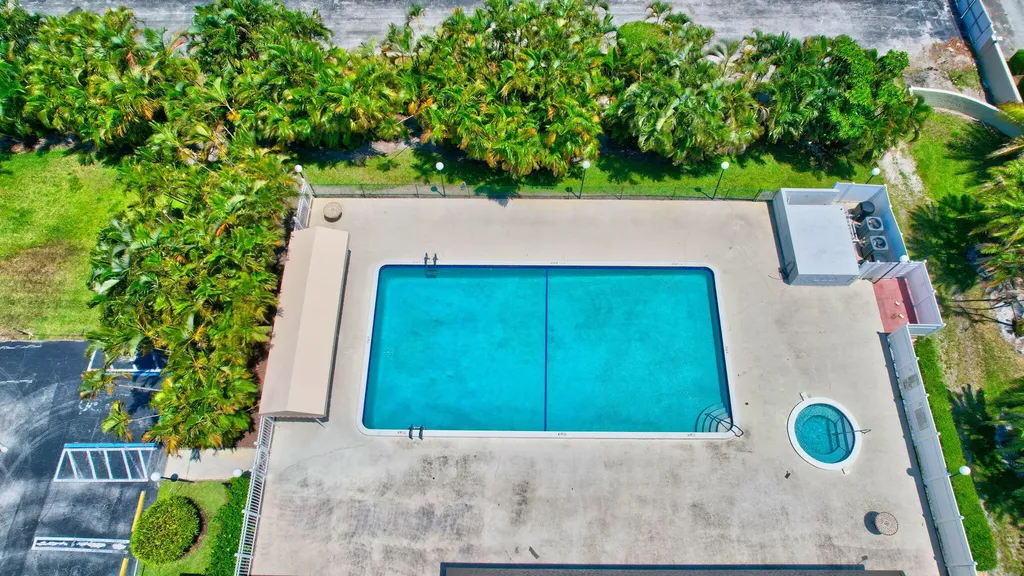 1835 NW 13th Street Delray Beach FL 33445