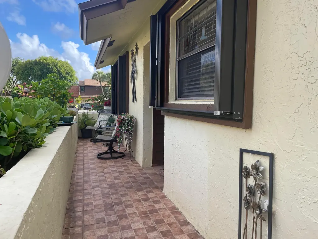 4403 SE Rende Lane Lake Worth FL 33461
