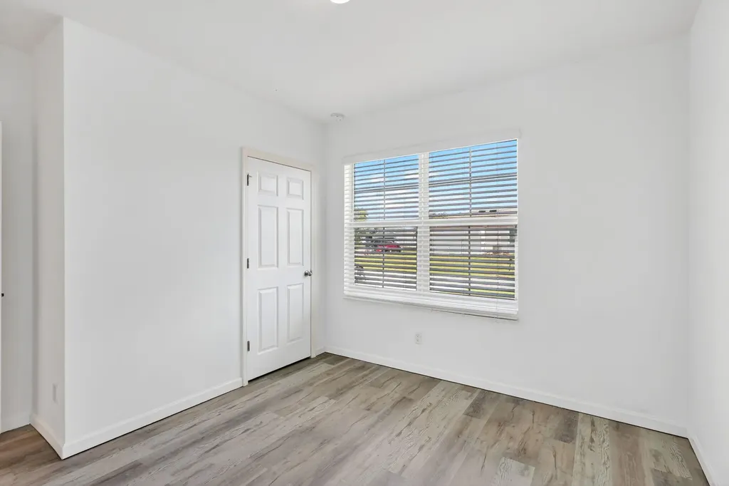 393 SW Tarra Avenue Port St Lucie FL 34953