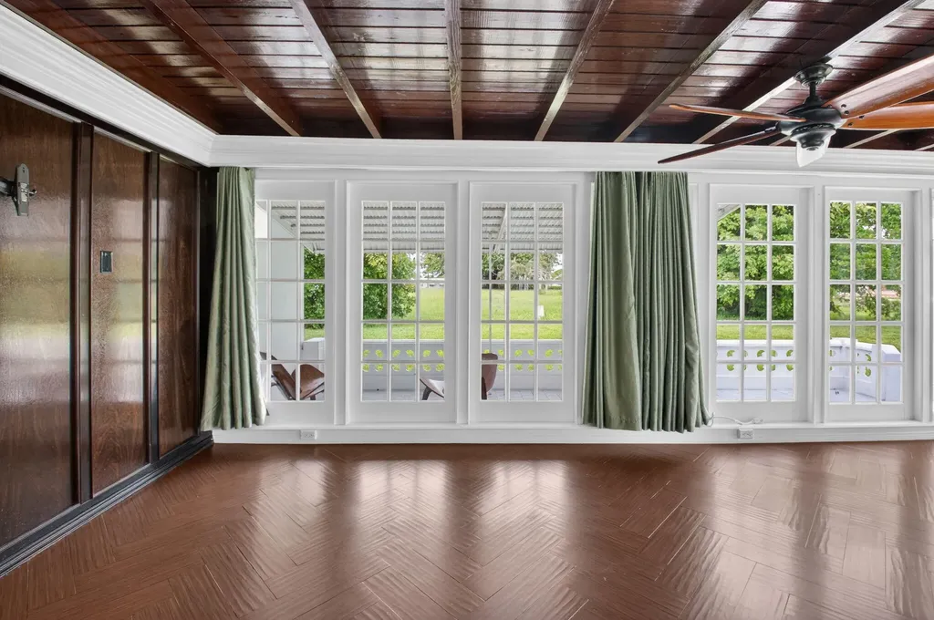 105 NW 8th Place Boynton Beach FL 33426