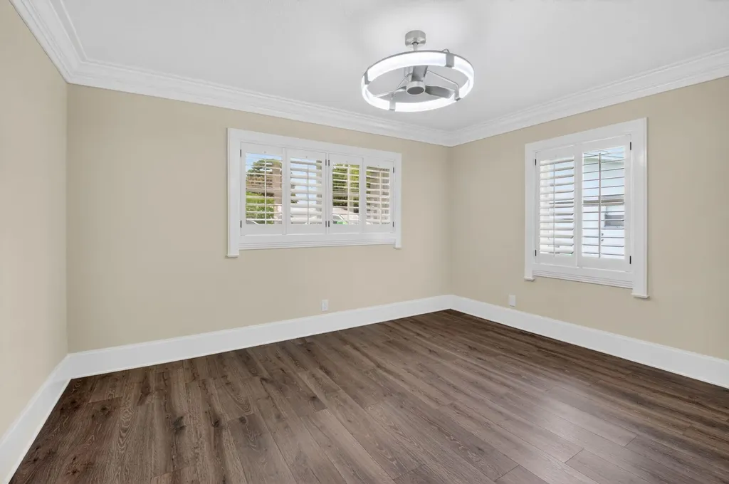 105 NW 8th Place Boynton Beach FL 33426