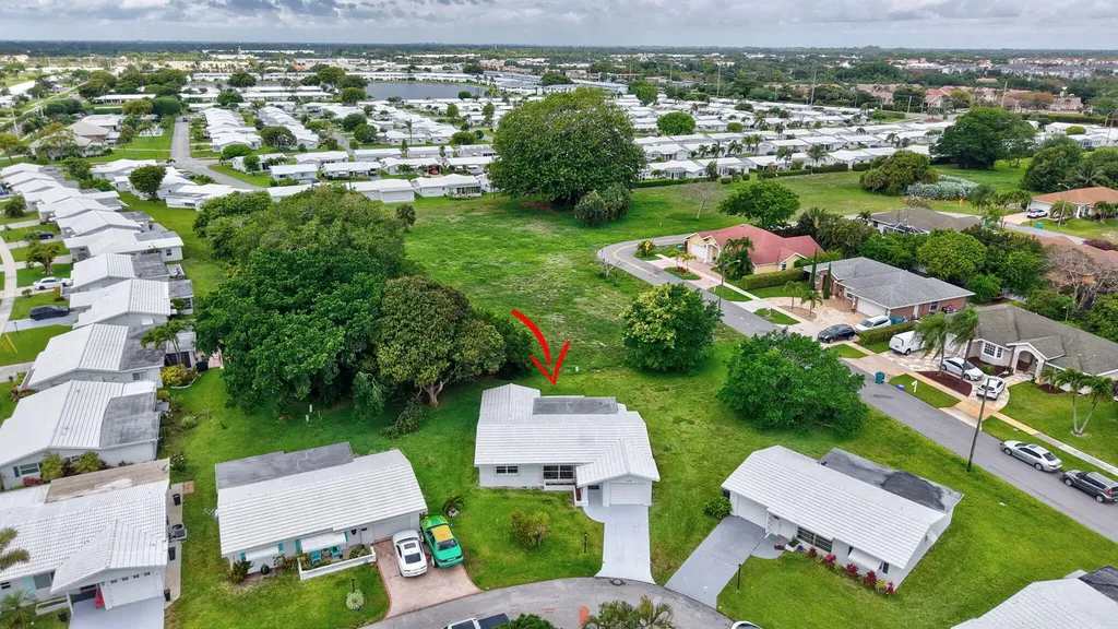 105 NW 8th Place Boynton Beach FL 33426