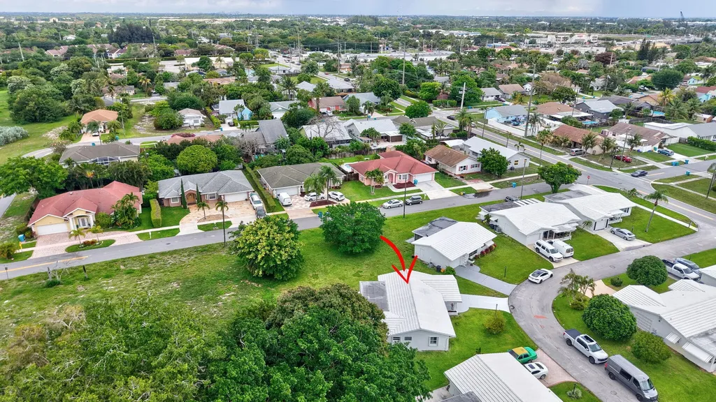 105 NW 8th Place Boynton Beach FL 33426