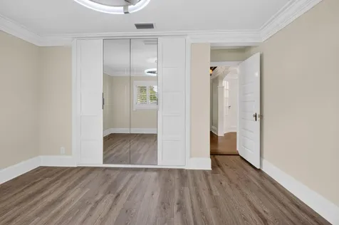 105 NW 8th Place Boynton Beach FL 33426