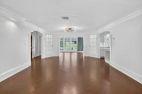 105 NW 8th Place Boynton Beach FL 33426