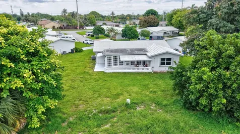 105 NW 8th Place Boynton Beach FL 33426