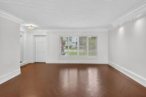 105 NW 8th Place Boynton Beach FL 33426
