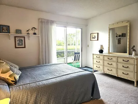 35 Vis Gardens Trail Vero Beach FL 32962