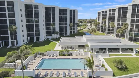 19800 Sandpointe Bay Drive Tequesta FL 33469