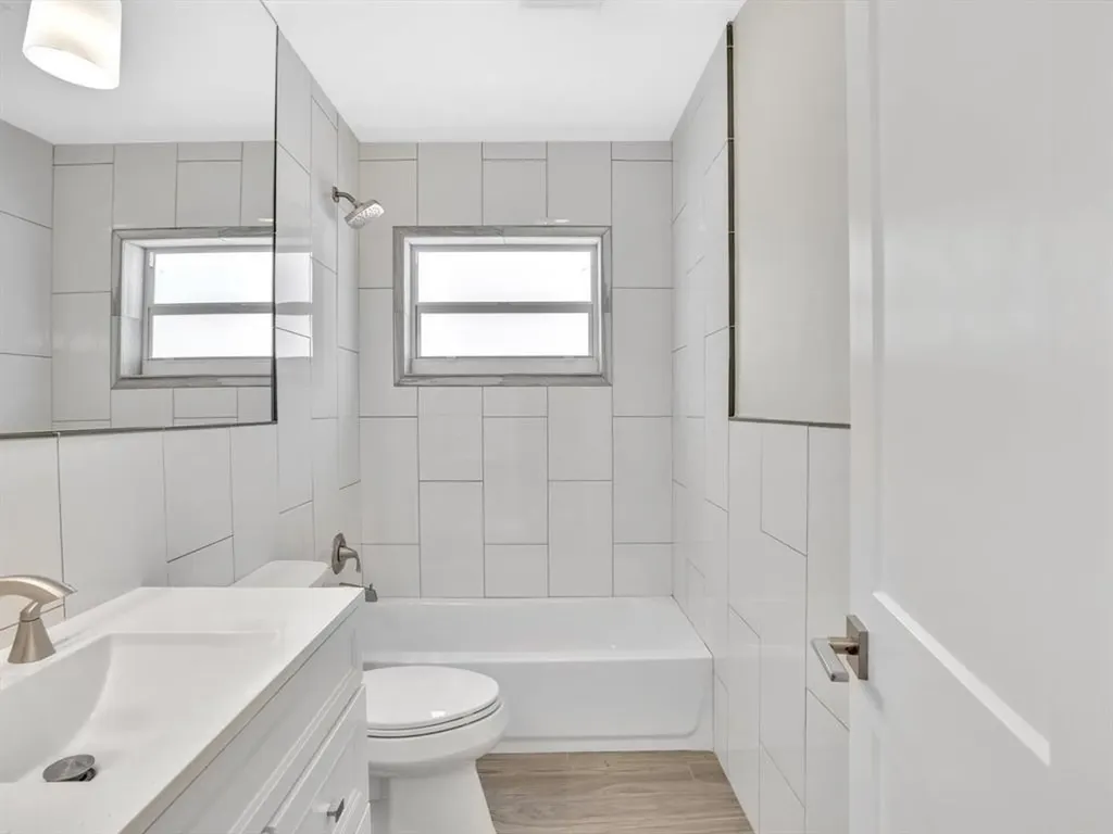 541 NE 18th Street Boca Raton FL 33432