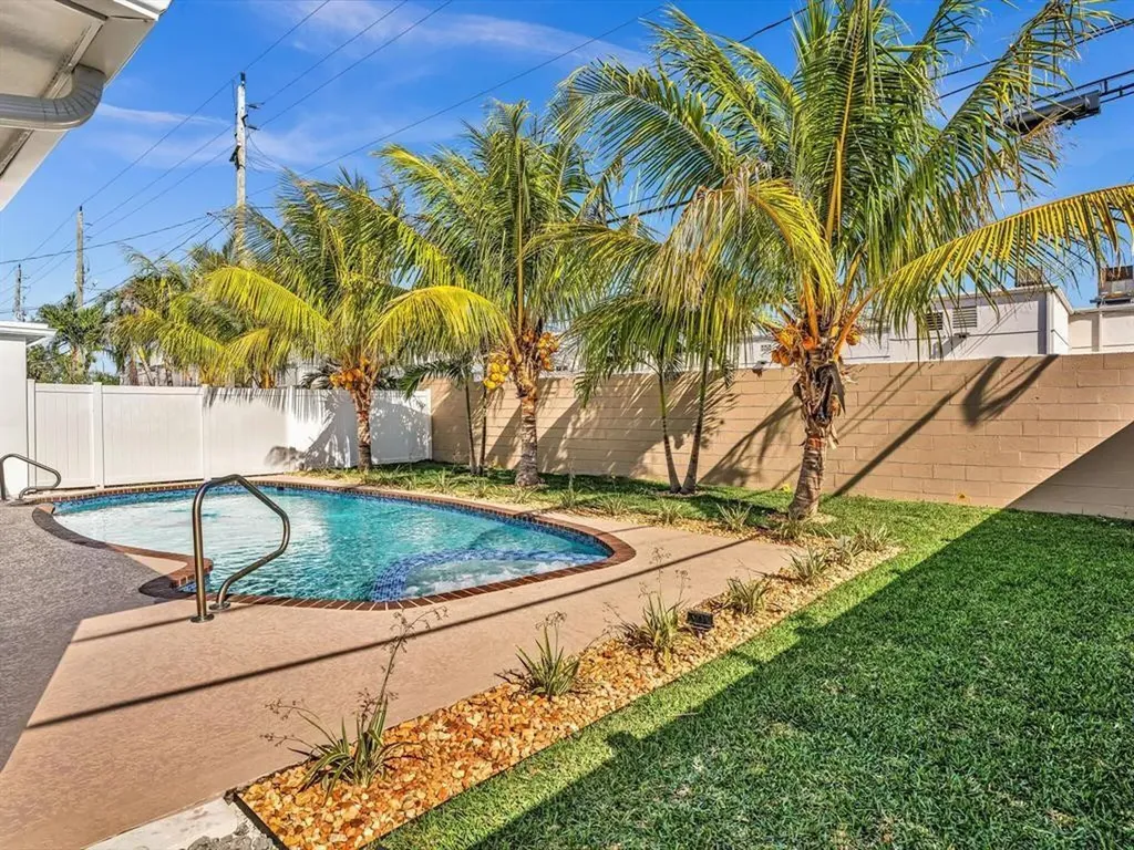 541 NE 18th Street Boca Raton FL 33432