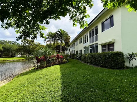 1101 Bahama Bend Coconut Creek FL 33066