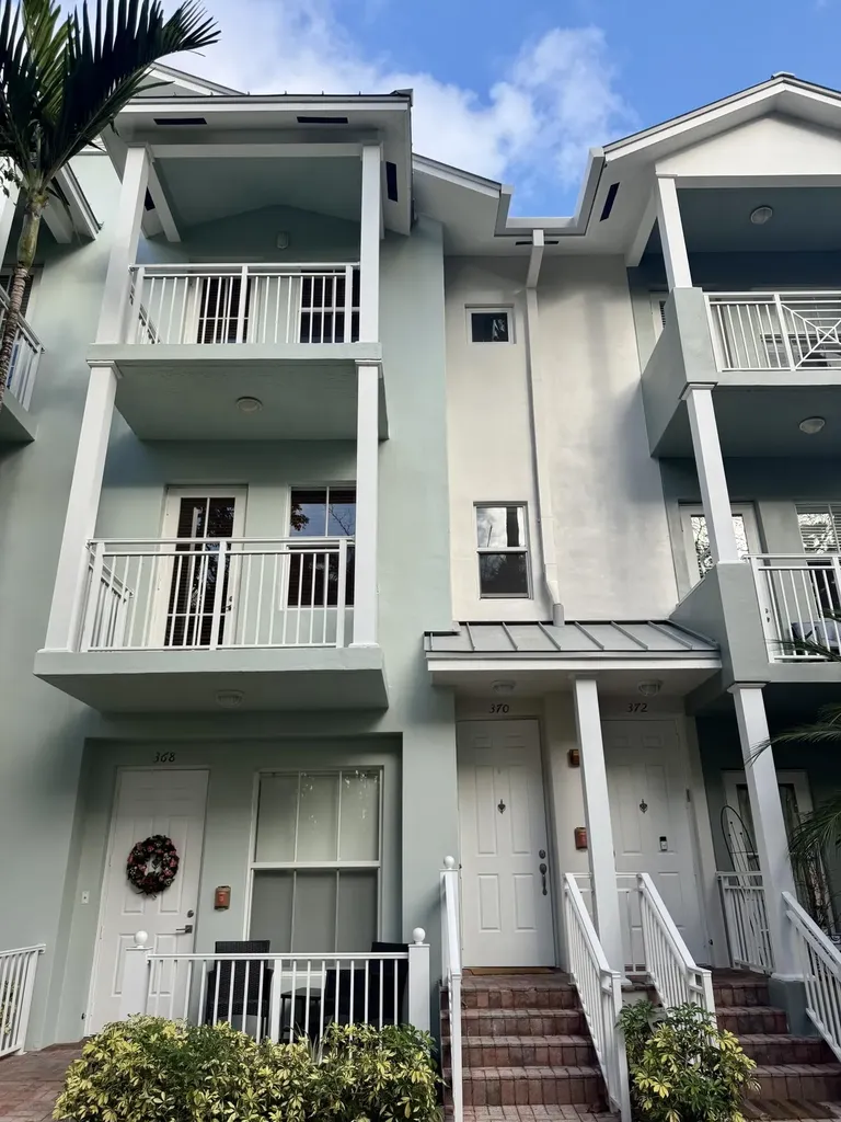 370 SW 14 Avenue Fort Lauderdale FL 33312