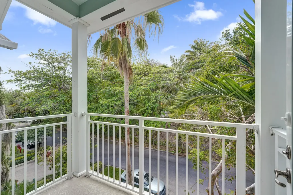 370 SW 14 Avenue Fort Lauderdale FL 33312