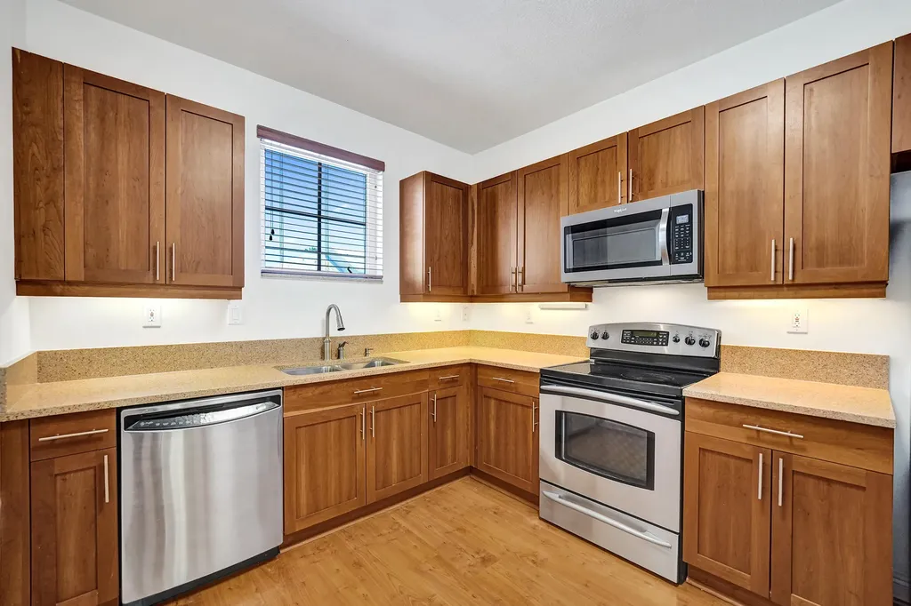 370 SW 14 Avenue Fort Lauderdale FL 33312