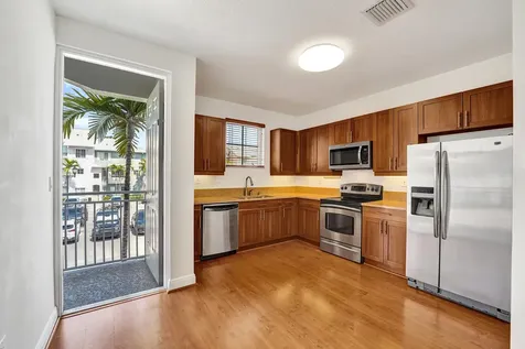 370 SW 14 Avenue Fort Lauderdale FL 33312