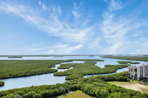 5049 N Hwy A1a Hutchinson Island FL 34949