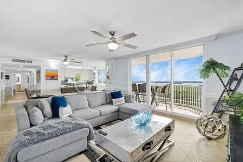 5049 N Hwy A1a Hutchinson Island FL 34949