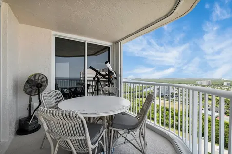 5049 N Hwy A1a Hutchinson Island FL 34949