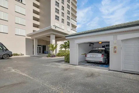 5049 N Hwy A1a Hutchinson Island FL 34949