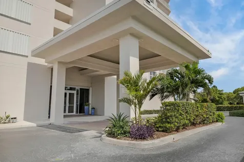 5049 N Hwy A1a Hutchinson Island FL 34949
