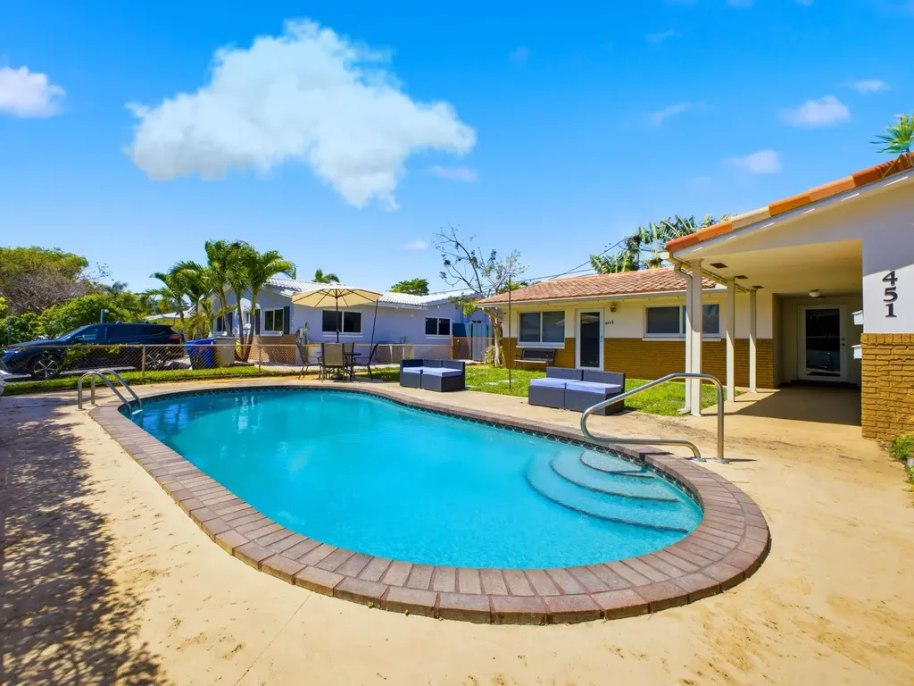451 SE 1st Avenue Pompano Beach FL 33060