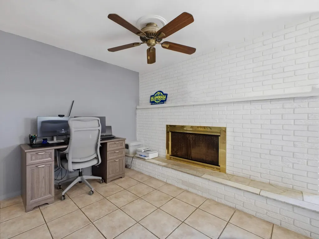 451 SE 1st Avenue Pompano Beach FL 33060