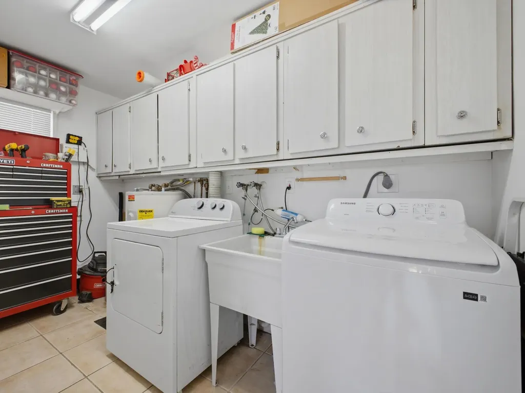 451 SE 1st Avenue Pompano Beach FL 33060