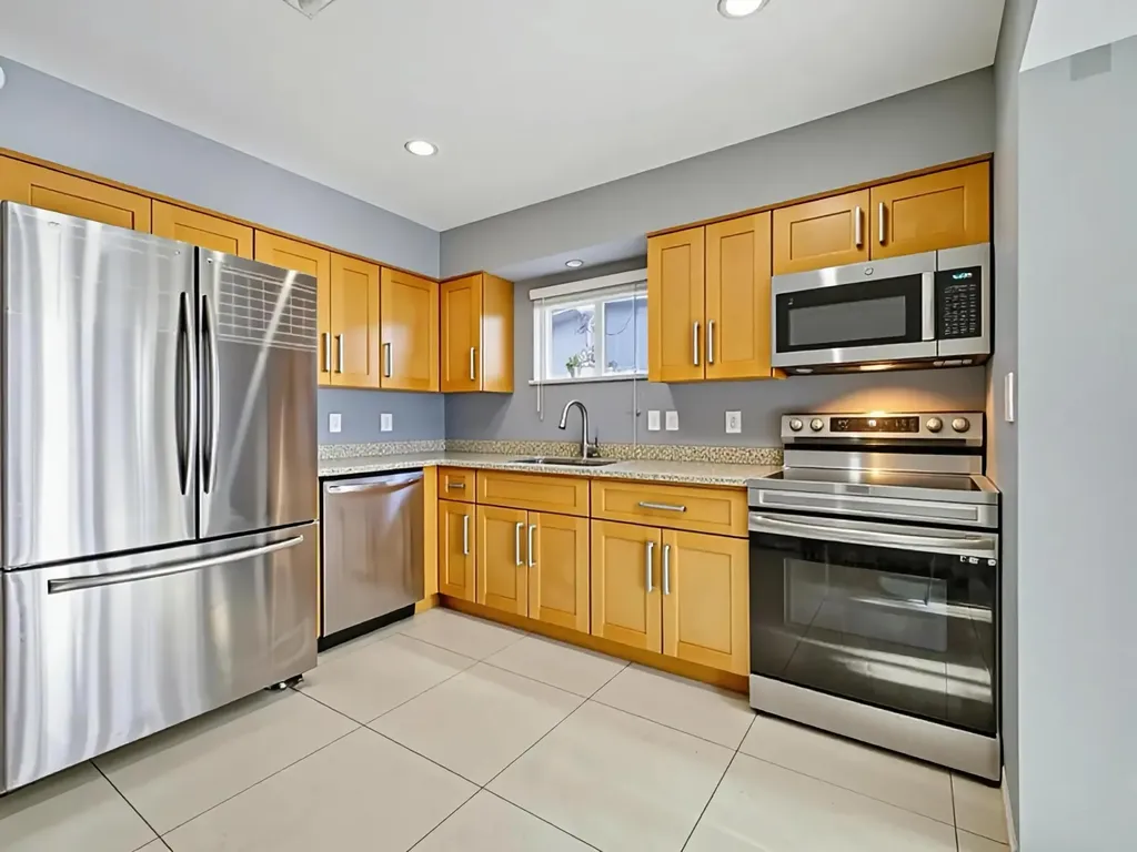 451 SE 1st Avenue Pompano Beach FL 33060