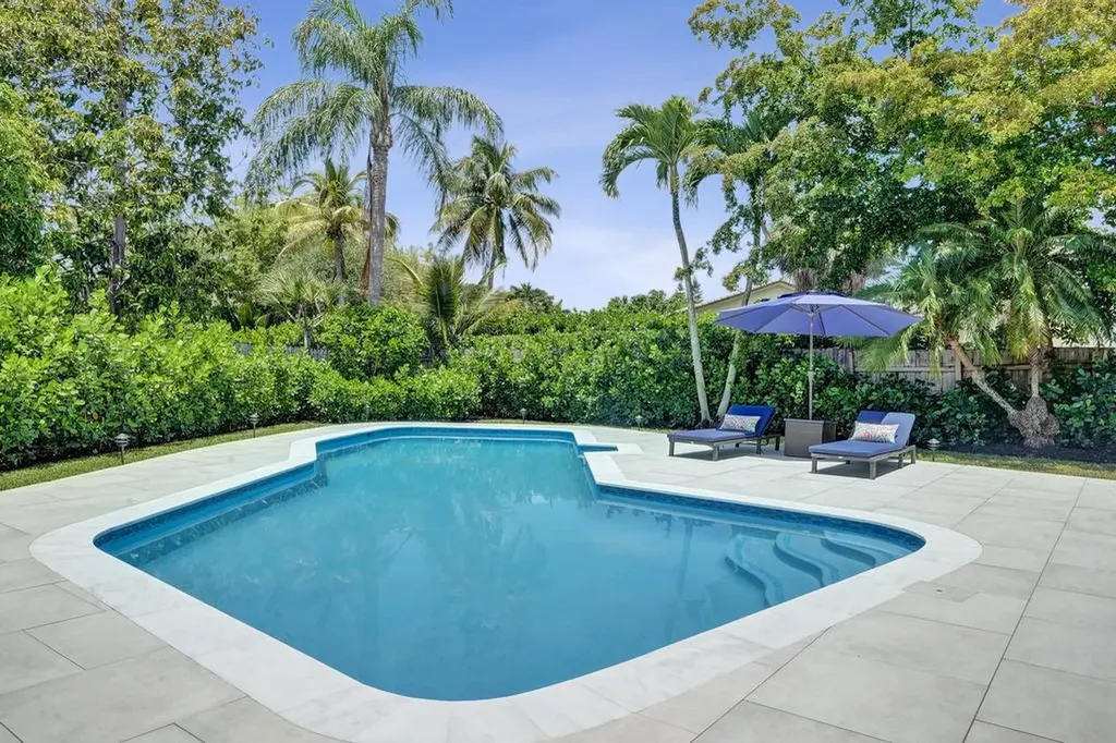 2845 NW 42nd Street Boca Raton FL 33434