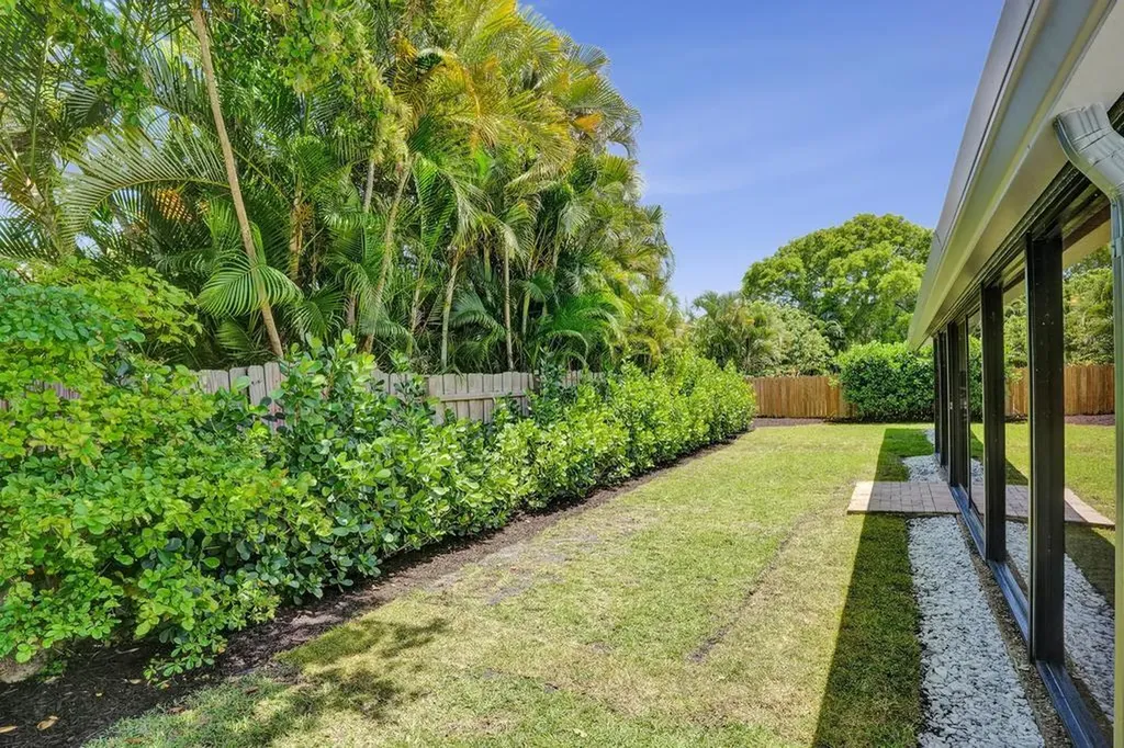 2845 NW 42nd Street Boca Raton FL 33434