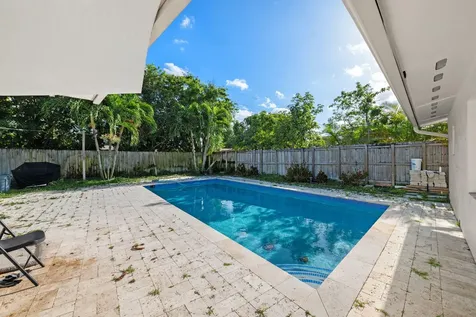 6530 Hayes Street Hollywood FL 33024