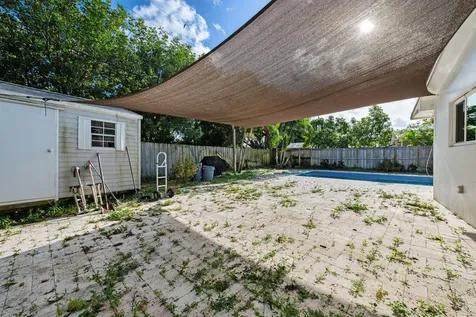 6530 Hayes Street Hollywood FL 33024