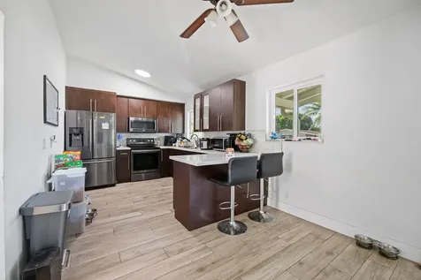 6530 Hayes Street Hollywood FL 33024