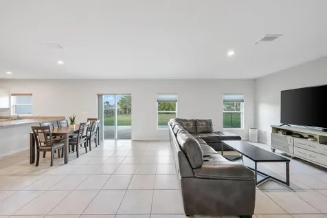 514 Raspberry Road Fort Pierce FL 34981