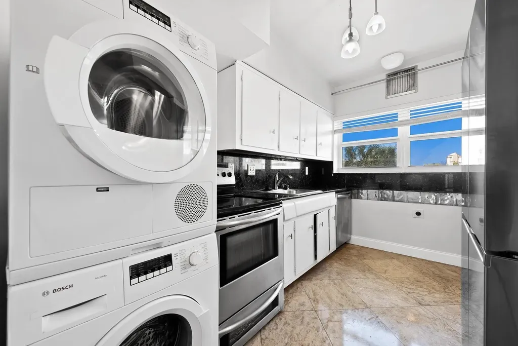 3003 Terramar Street Fort Lauderdale FL 33304