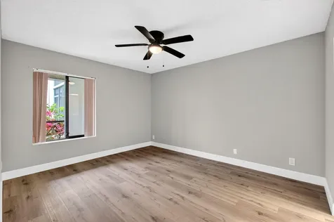 5340 Las Verdes Cr Las Verdes Circle Delray Beach FL 33484