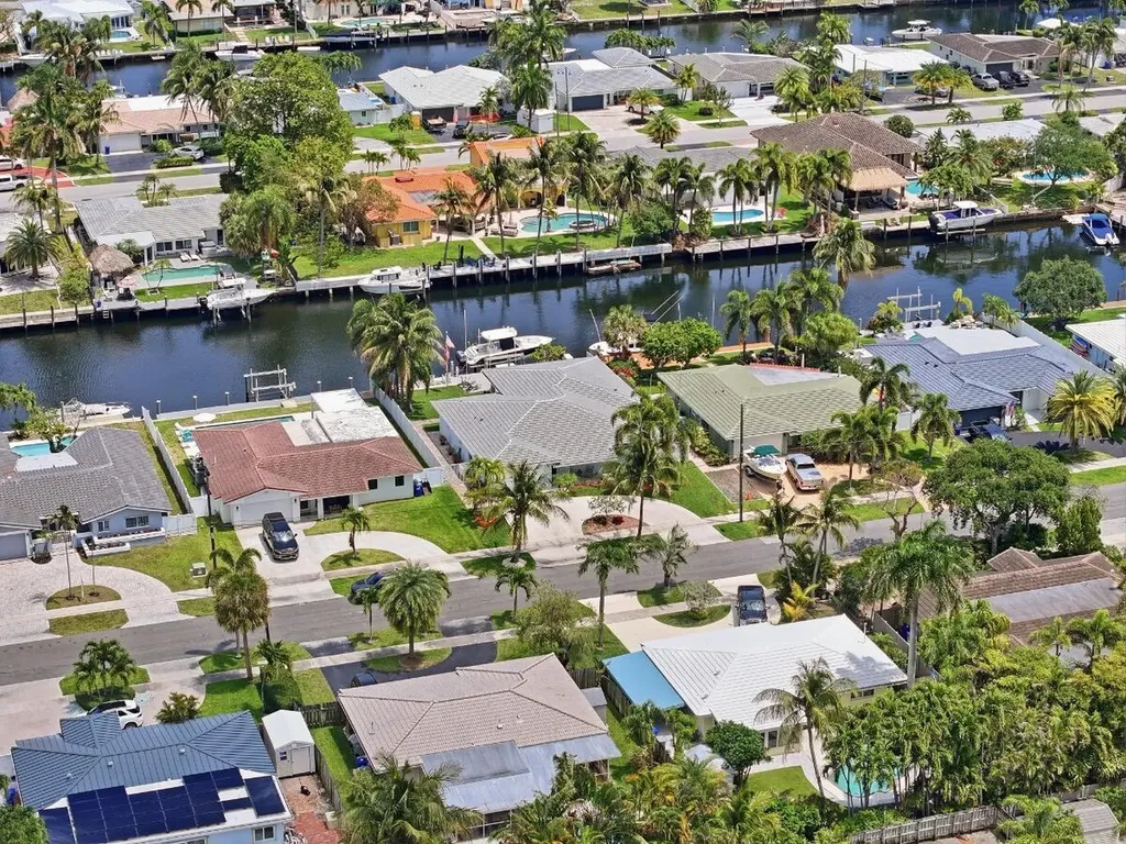 380 SE 5th Avenue Pompano Beach FL 33060