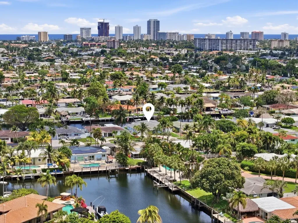 380 SE 5th Avenue Pompano Beach FL 33060