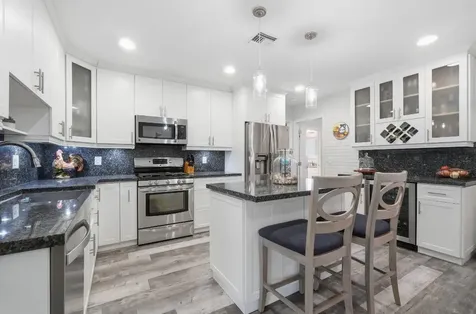 380 SE 5th Avenue Pompano Beach FL 33060