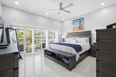 380 SE 5th Avenue Pompano Beach FL 33060