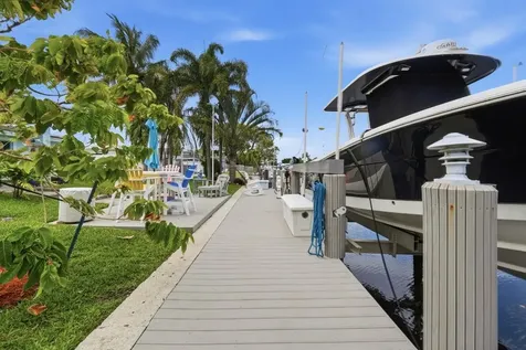 380 SE 5th Avenue Pompano Beach FL 33060