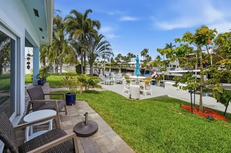 380 SE 5th Avenue Pompano Beach FL 33060